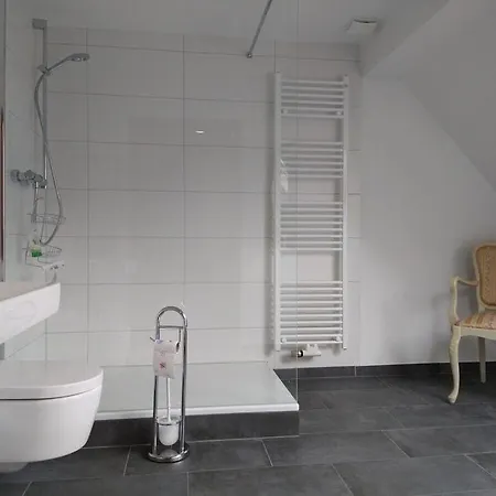 Casa Alfredo Modern Retreat 펜션 *